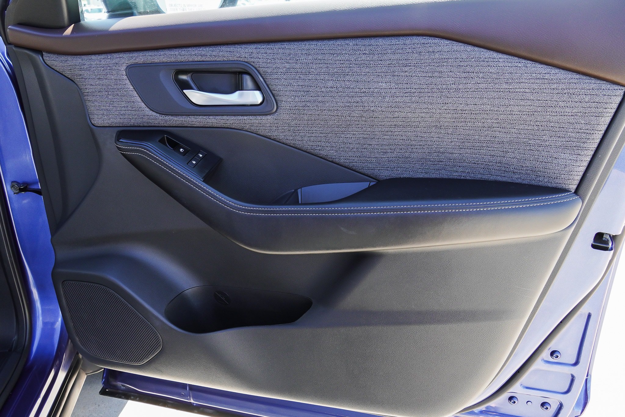 Used 2022 Nissan Rogue SV AWD/4WD image 27
