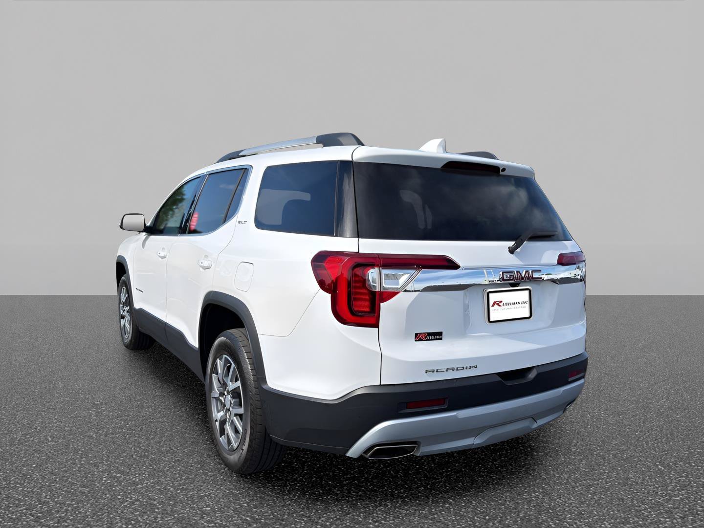 Certified 2023 GMC Acadia SLT FWD image 5