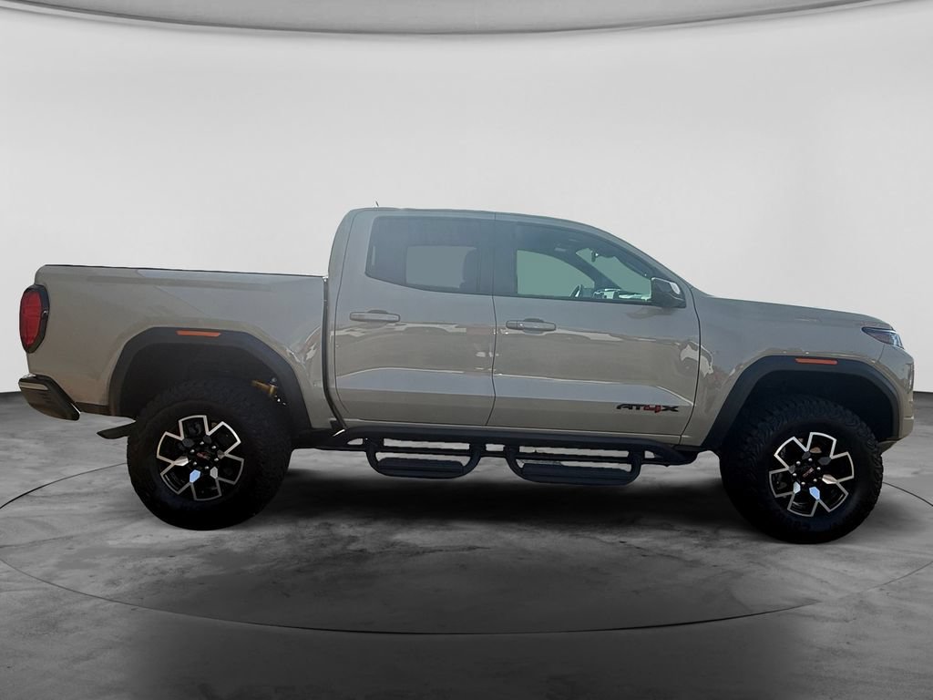 Used 2024 GMC Canyon AT4X AWD/4WD image 11