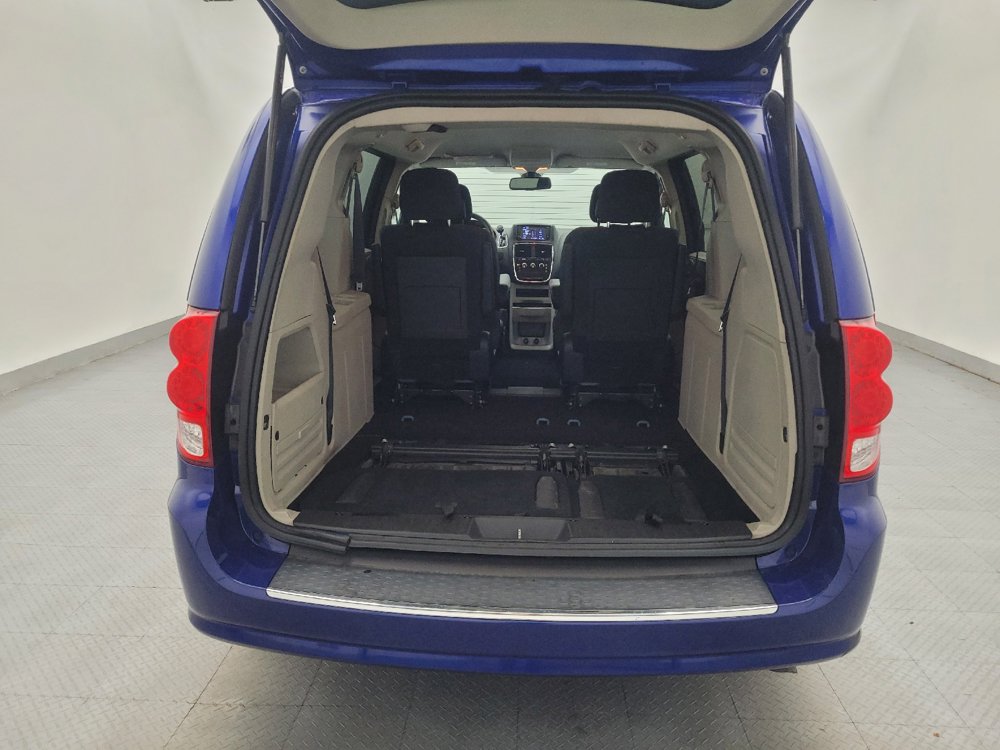 Used 2019 Dodge Grand Caravan SE FWD image 29