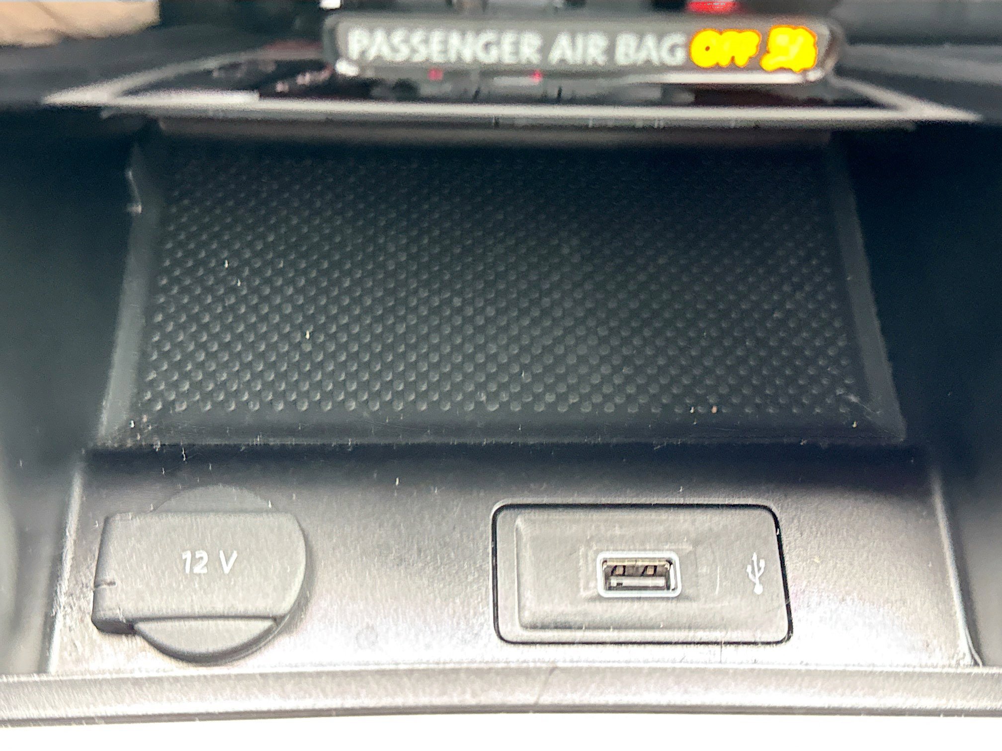 Used 2020 Volkswagen Passat 2.0T SEL image 28