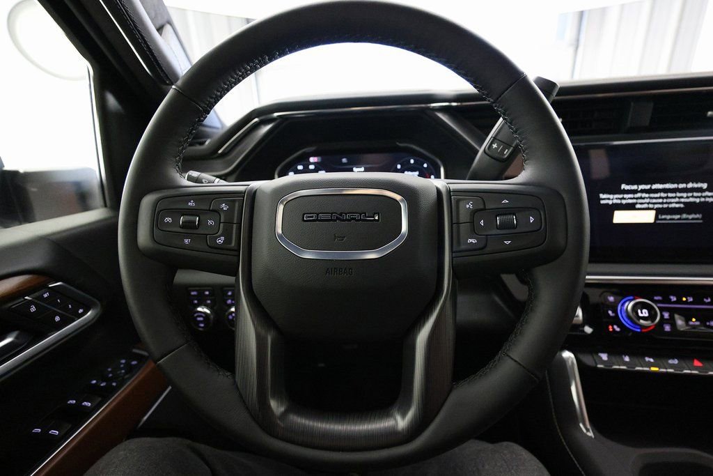 Used 2025 GMC Sierra 2500 Denali Ultimate AWD/4WD image 25