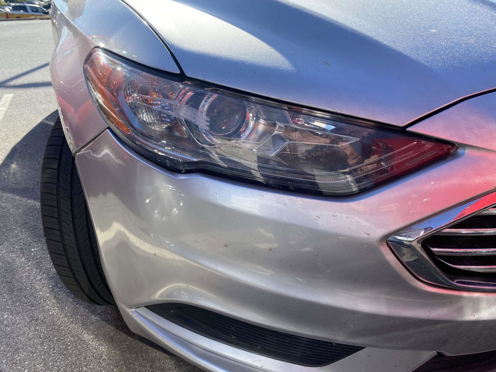Used 2017 Ford Fusion SE w/ Fusion SE Technology Package FWD image 12