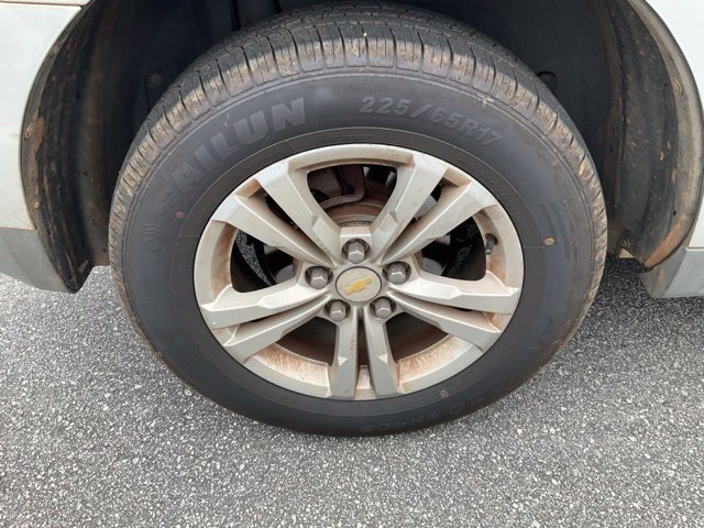 Used 2011 Chevrolet Equinox LS FWD image 11