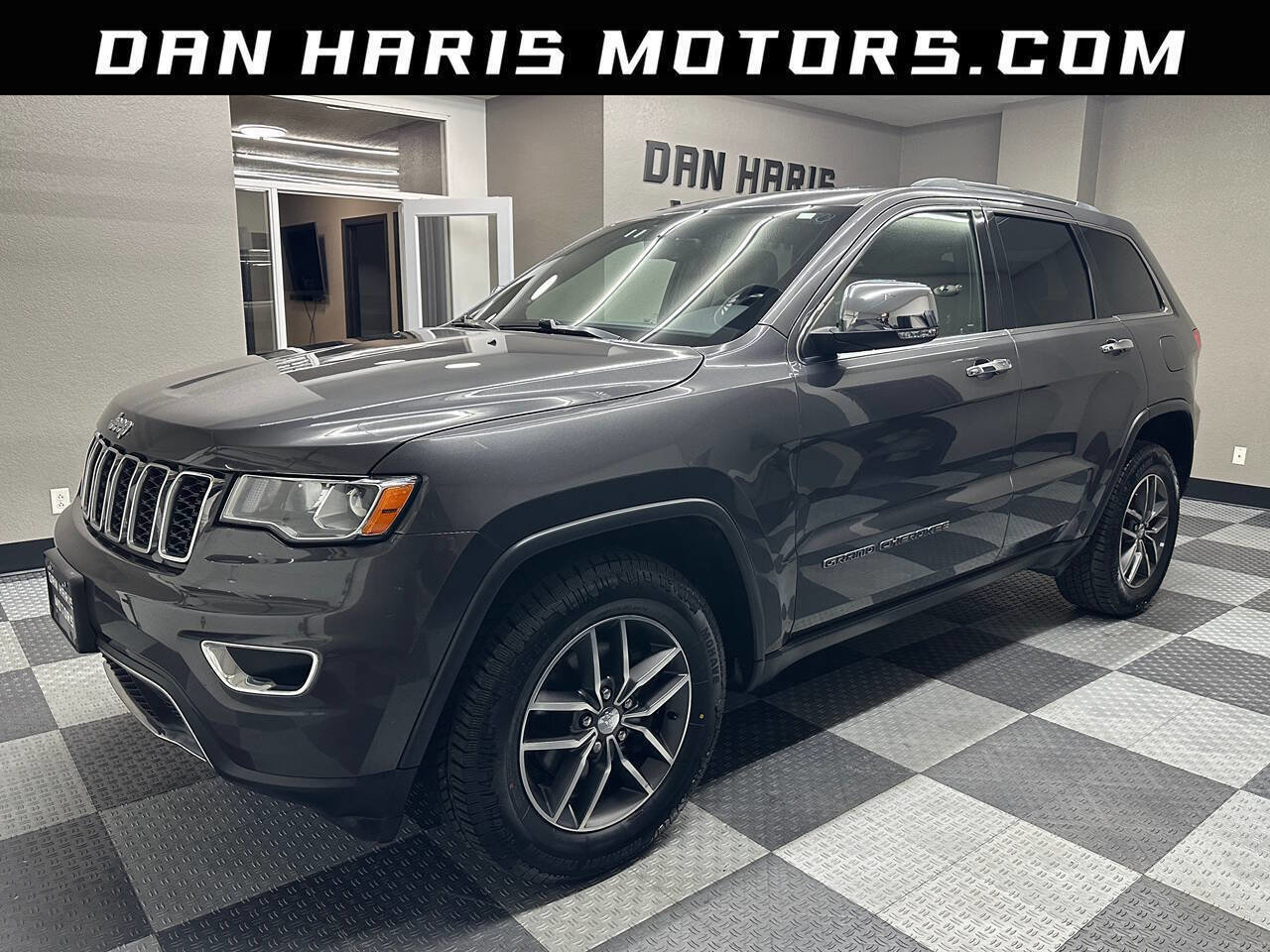 Used 2018 Jeep Grand Cherokee Limited image 1