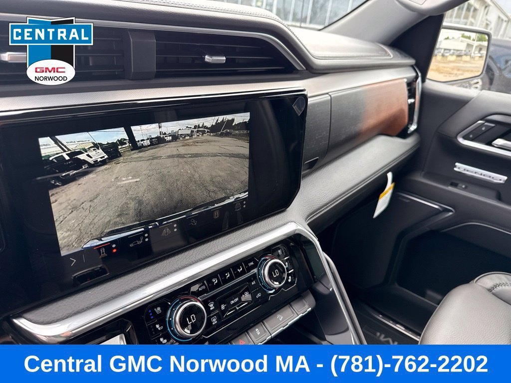 New 2026 GMC Sierra 1500 Denali AWD/4WD image 18