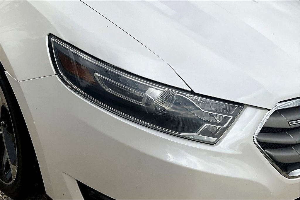 Used 2015 Ford Taurus SEL w/ Equipment Group 201A image 24