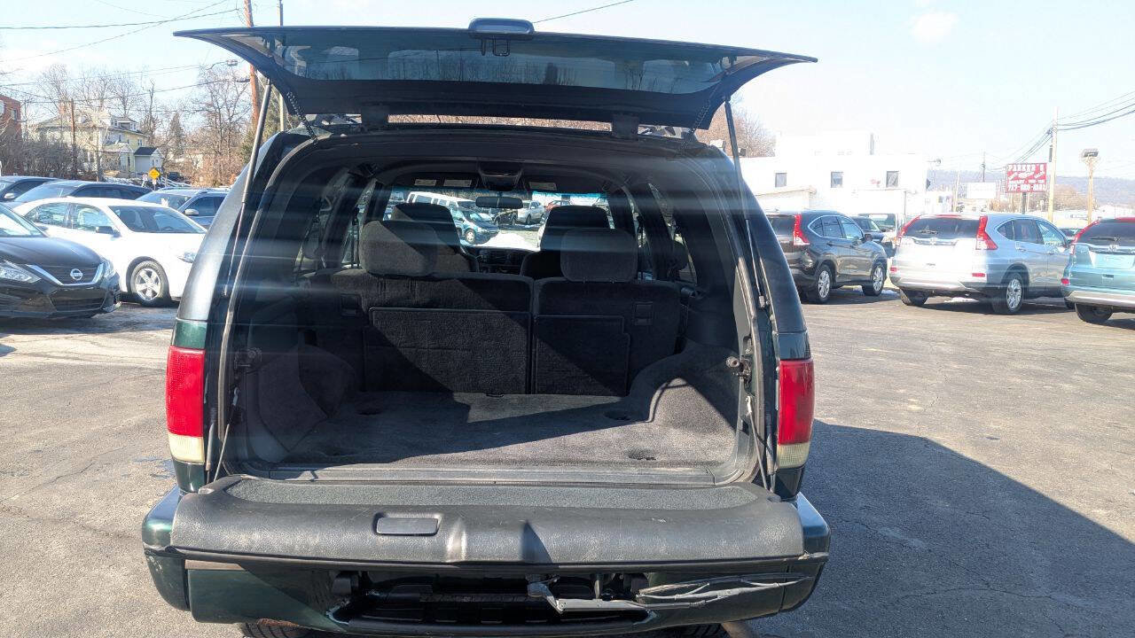 Used 2002 Chevrolet Blazer LS w/ Preferred Equipment Group image 28