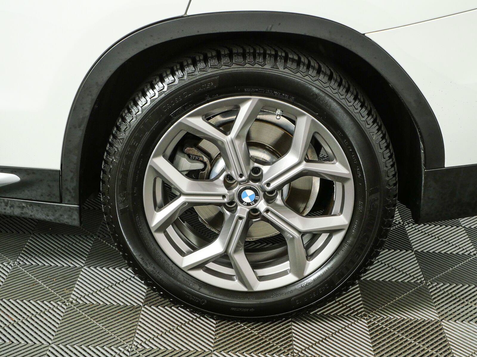 Used 2021 BMW X3 xDrive30e w/ Premium Package AWD/4WD image 38