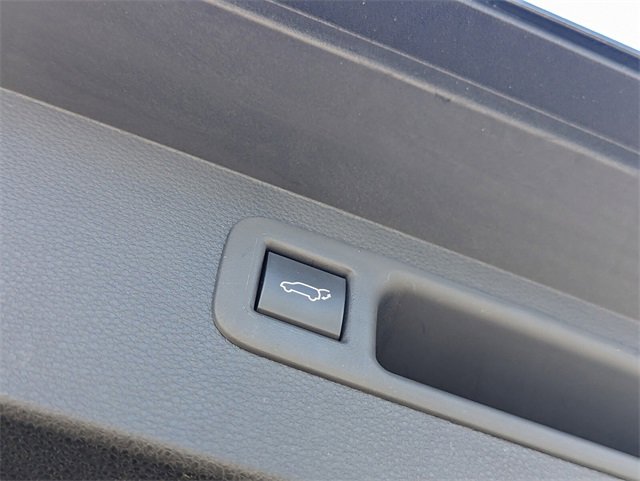 Used 2023 Toyota Highlander XLE image 20