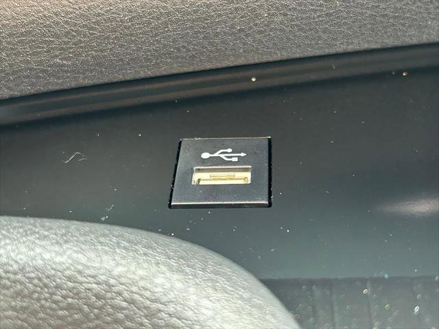 Certified 2025 Toyota Sienna XSE image 35