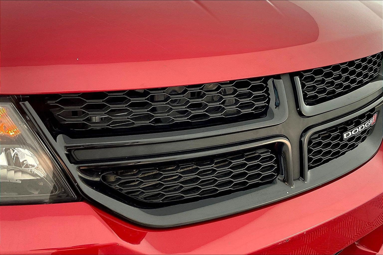 Used 2020 Dodge Journey SE w/ SE Popular Equipment Group FWD image 32