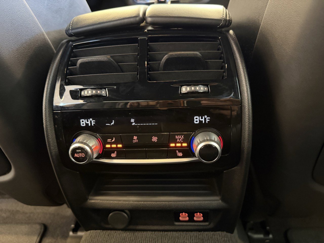 Used 2022 BMW M5 w/ Executive Package image 47