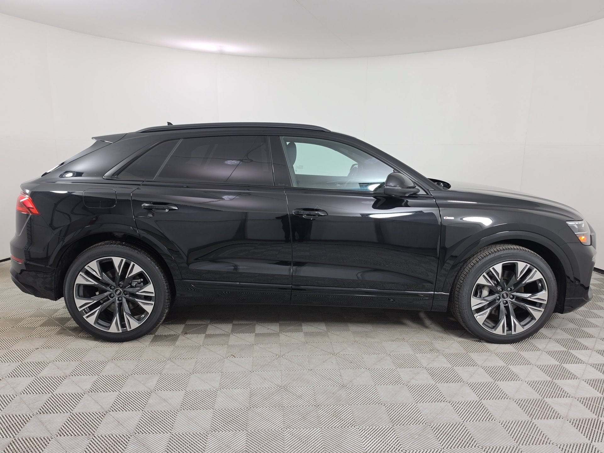 New 2026 Audi Q8 Premium Plus AWD/4WD image 8