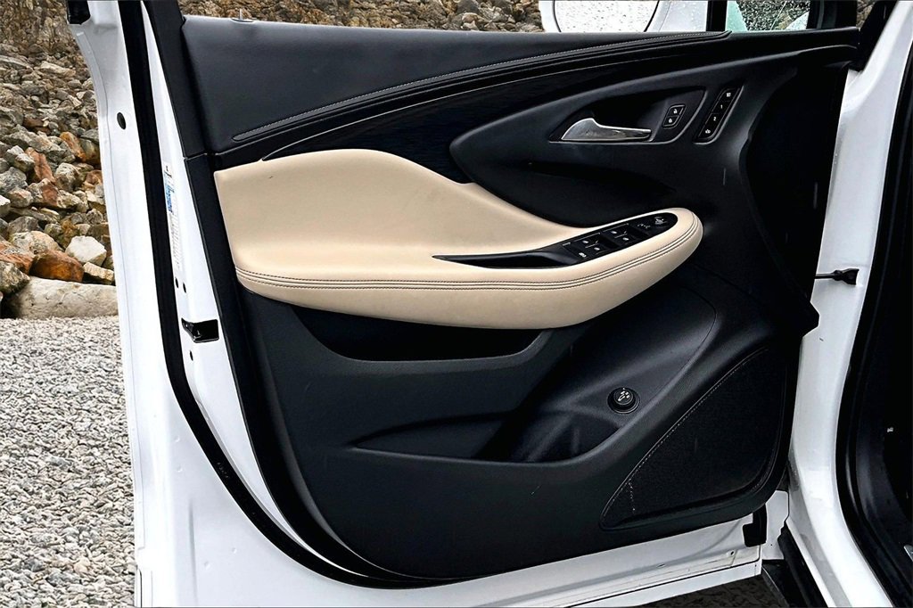 Used 2017 Buick Envision Essence image 20