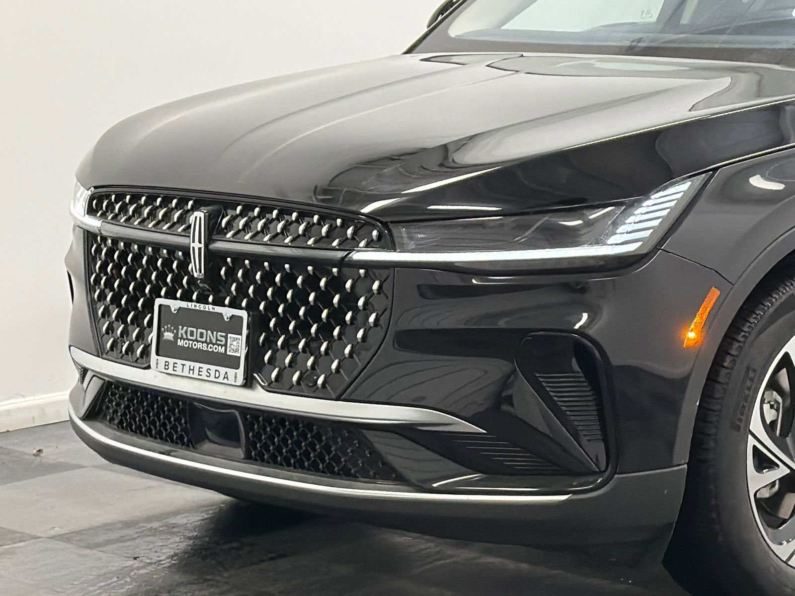 New 2026 Lincoln Nautilus Premier w/ Equipment Group 102A image 2