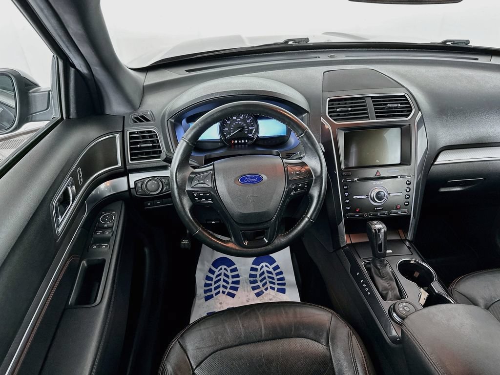Used 2018 Ford Explorer Sport AWD/4WD image 30