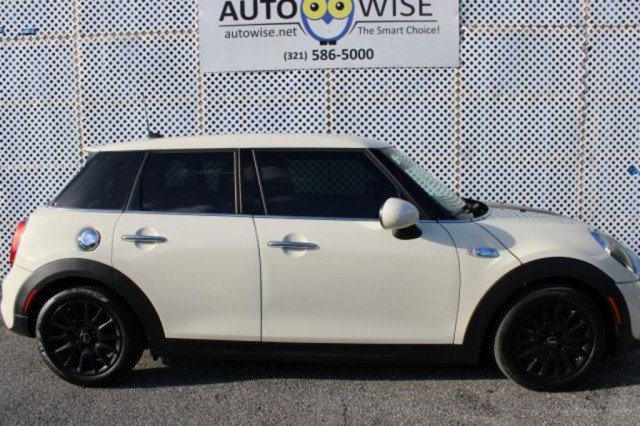 Used 2017 MINI Cooper S image 2
