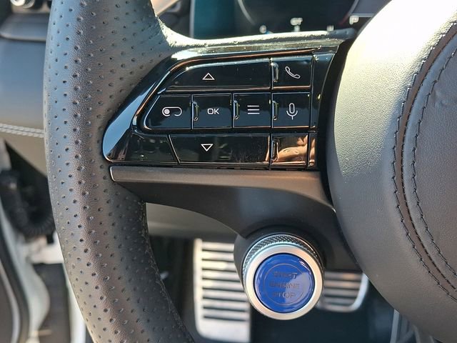 Used 2025 Maserati Grecale Modena image 21