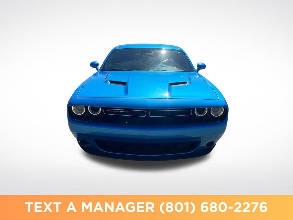 Used 2019 Dodge Challenger SXT RWD image 8