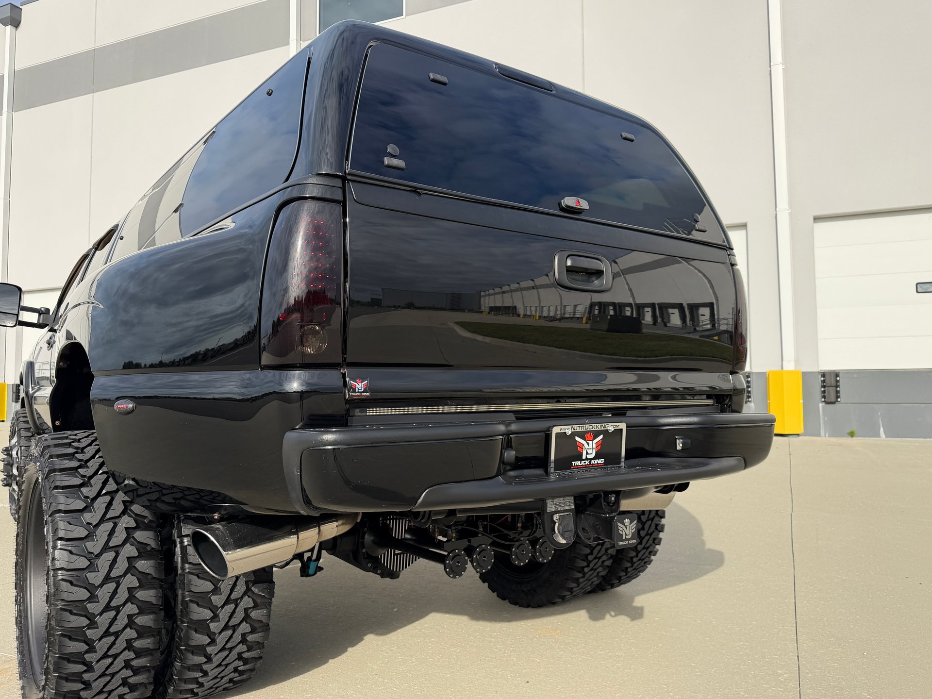 Used 2007 GMC Sierra 3500 SLT w/ Heavy-Duty Power Package AWD/4WD image 35