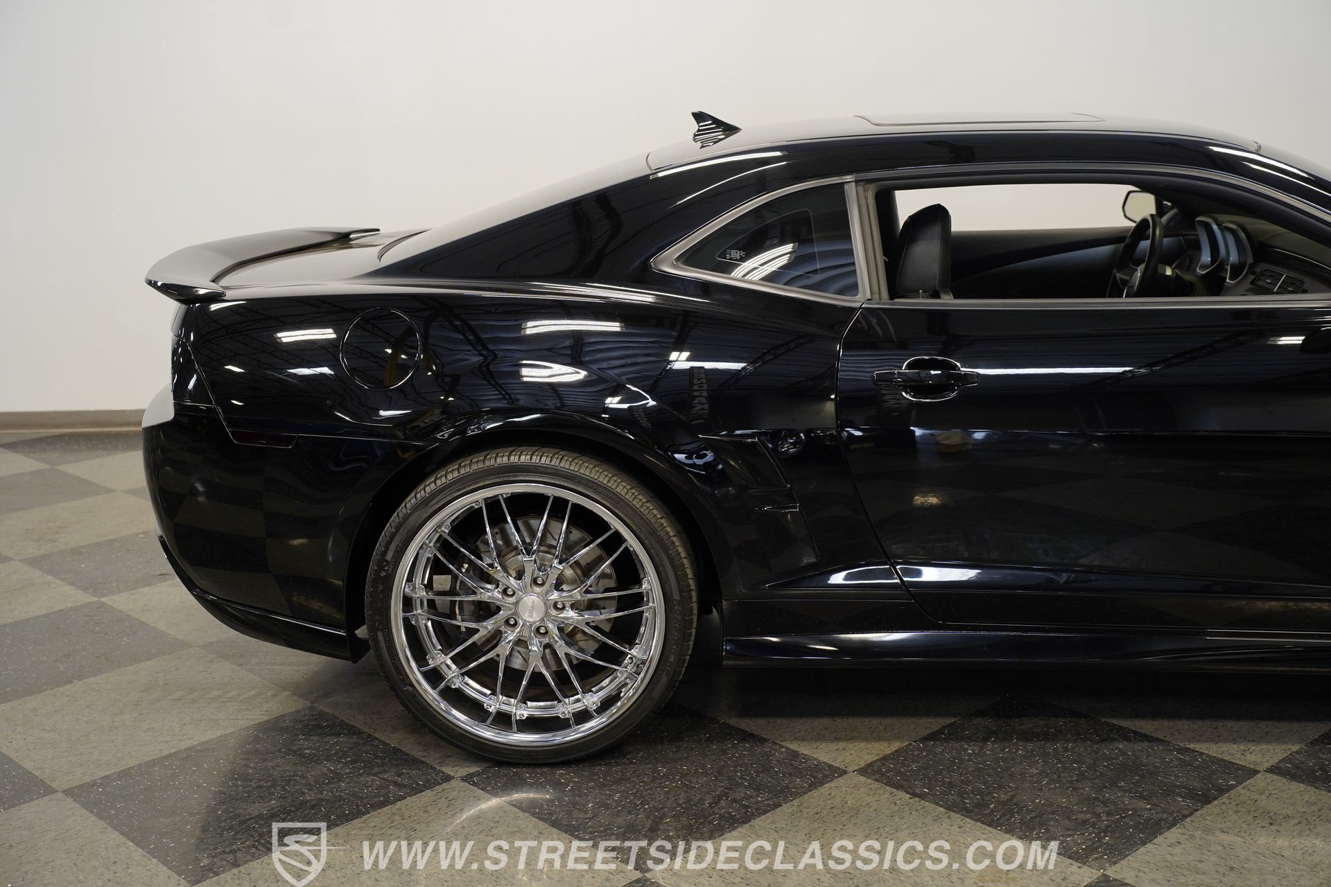 Used 2010 Chevrolet Camaro SS w/ RS Package RWD image 33