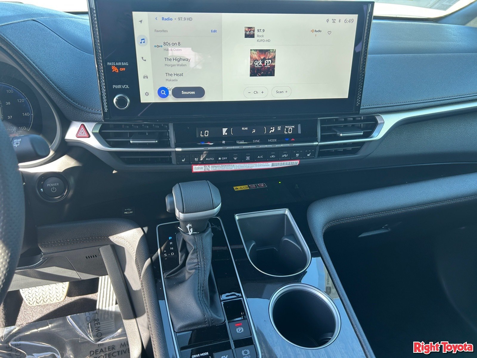 New 2026 Toyota Sienna Platinum AWD/4WD image 24