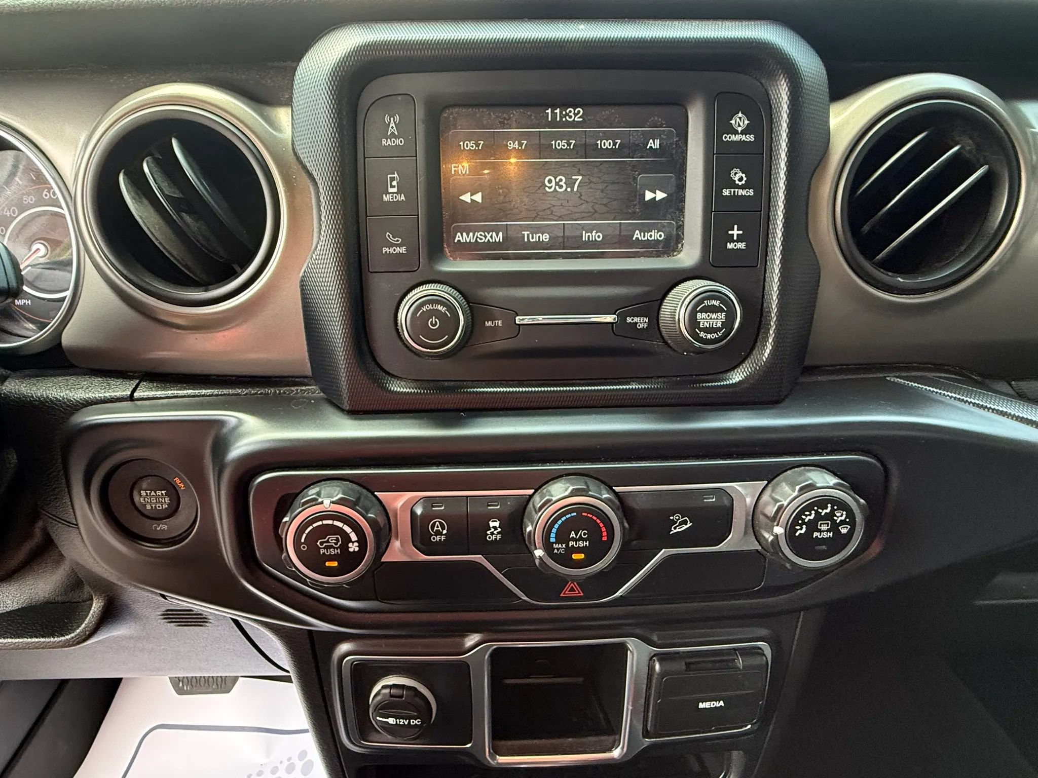 Used 2019 Jeep Wrangler Unlimited Sport AWD/4WD image 21