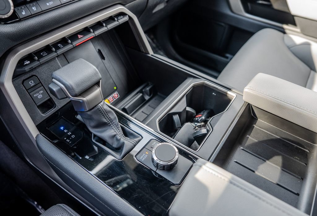 Used 2025 Toyota Tundra Limited image 20