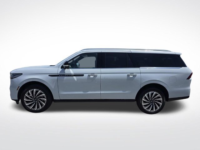 New 2026 Lincoln Navigator L Black Label AWD/4WD image 5