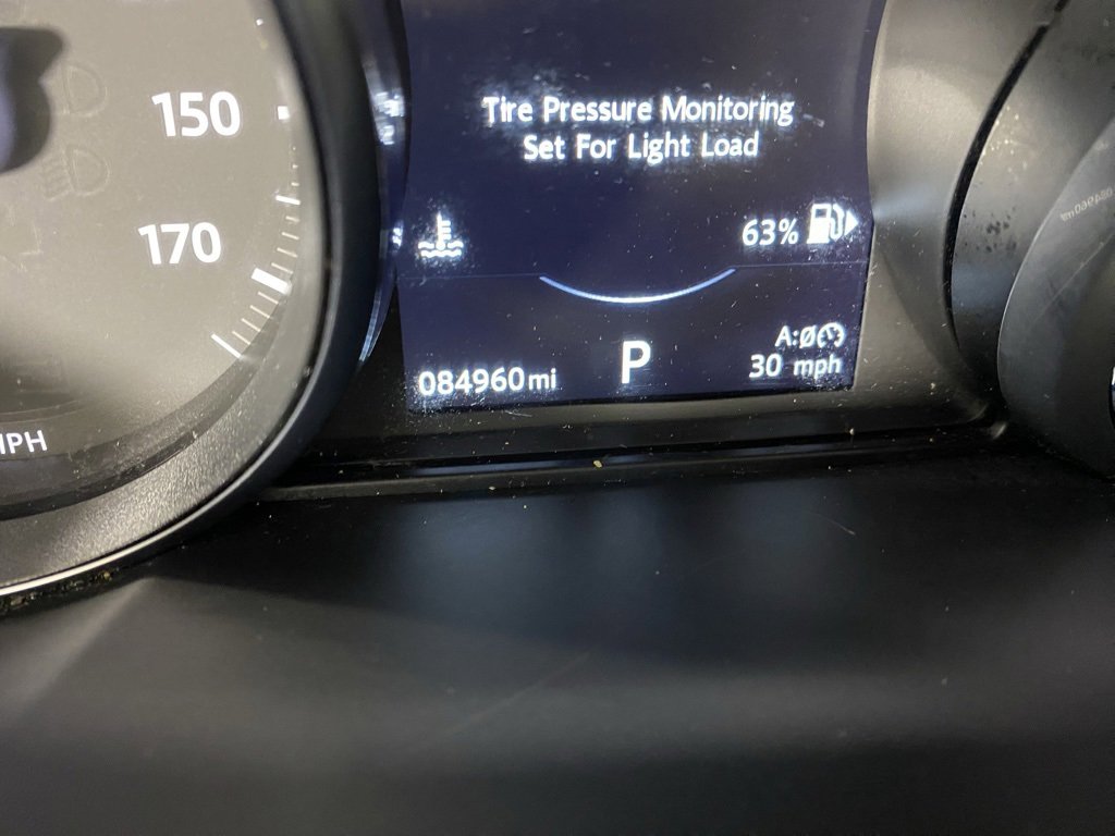 Used 2016 Land Rover Range Rover Sport HSE image 18