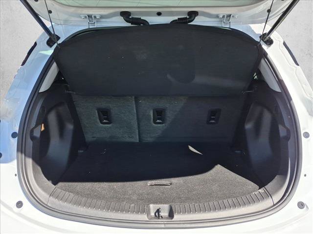Used 2022 Chevrolet Bolt LT FWD image 6