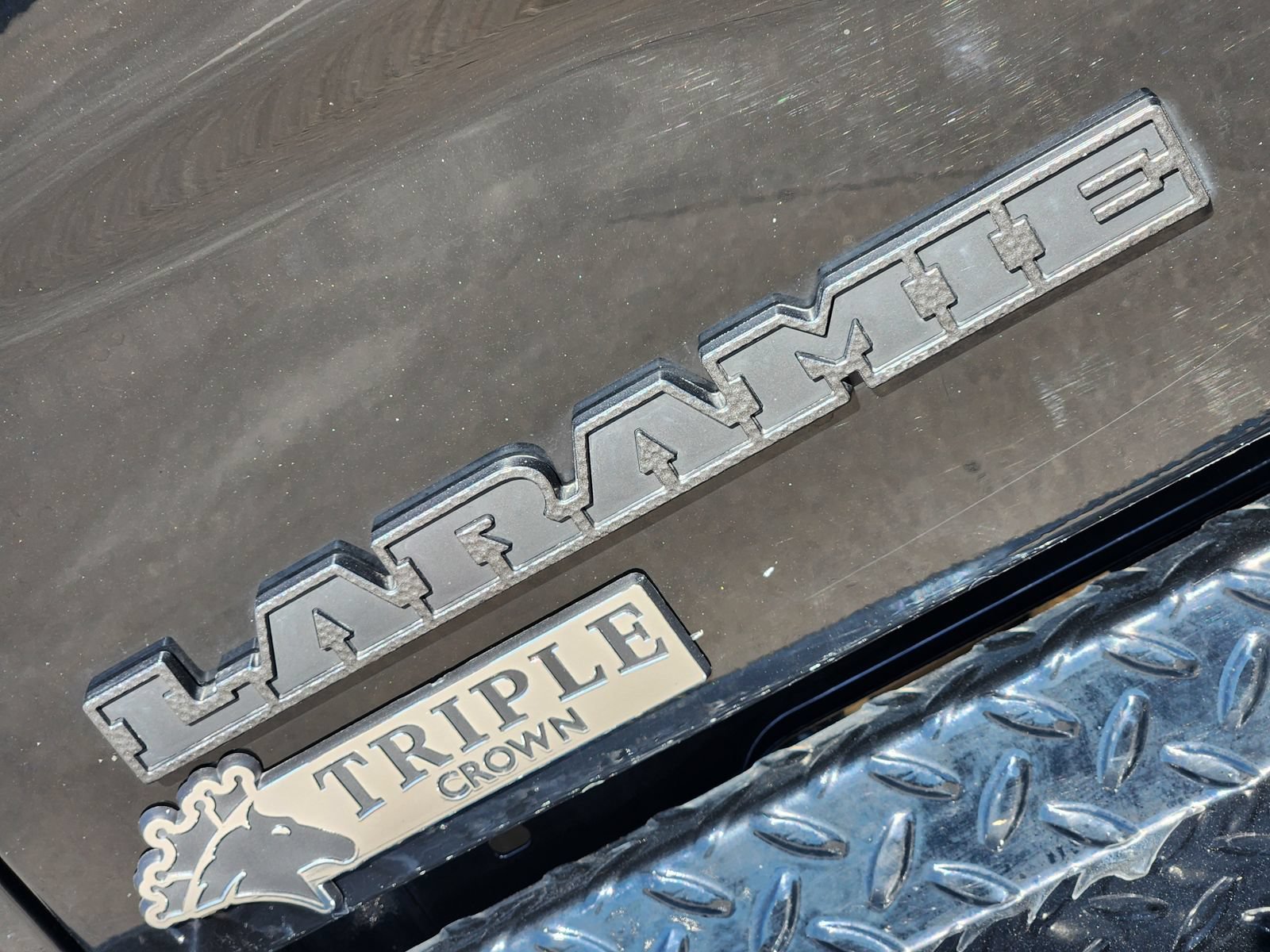Used 2022 RAM 3500 Laramie AWD/4WD image 10