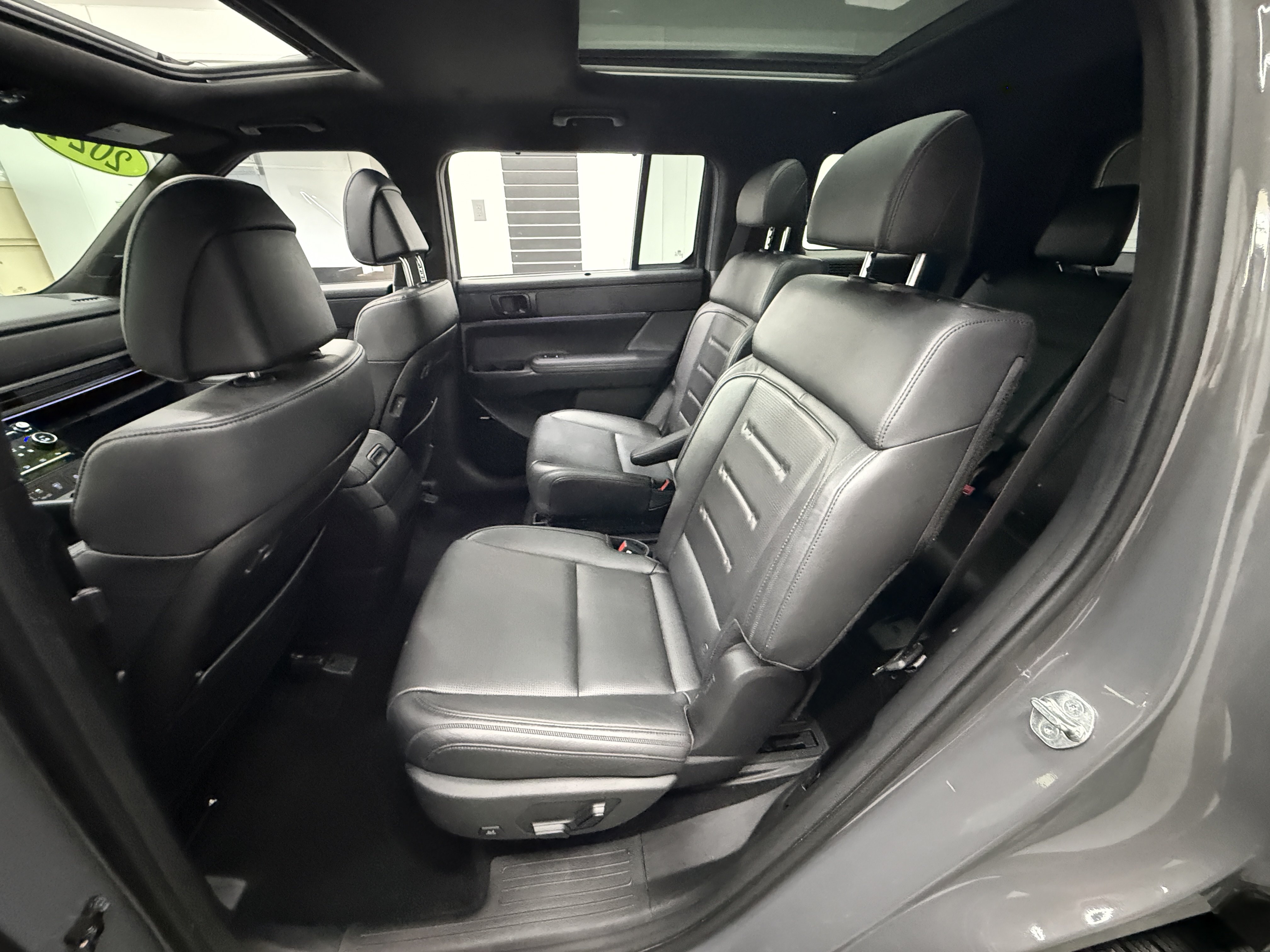 Used 2024 Hyundai Santa Fe Calligraphy AWD/4WD image 22