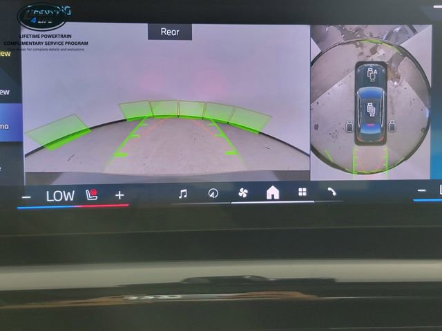 Used 2026 BMW 530i xDrive image 37