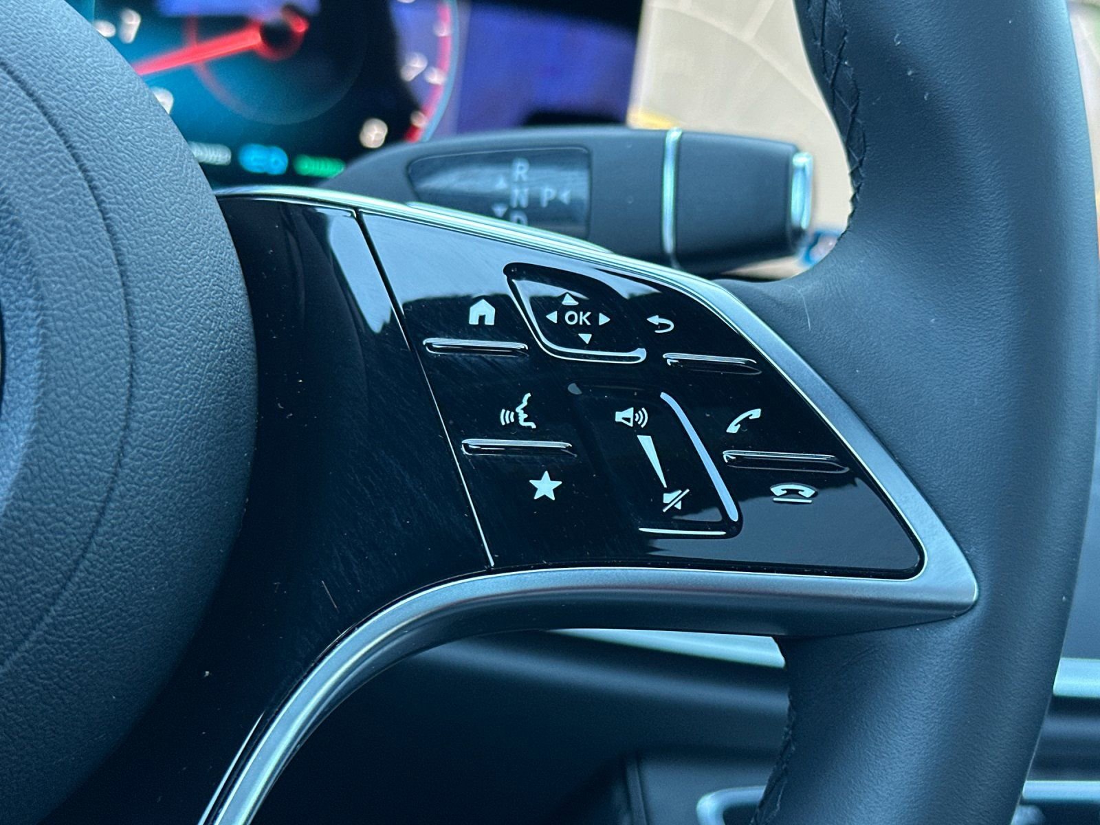 Used 2023 Mercedes-Benz E 450 4MATIC Sedan image 28