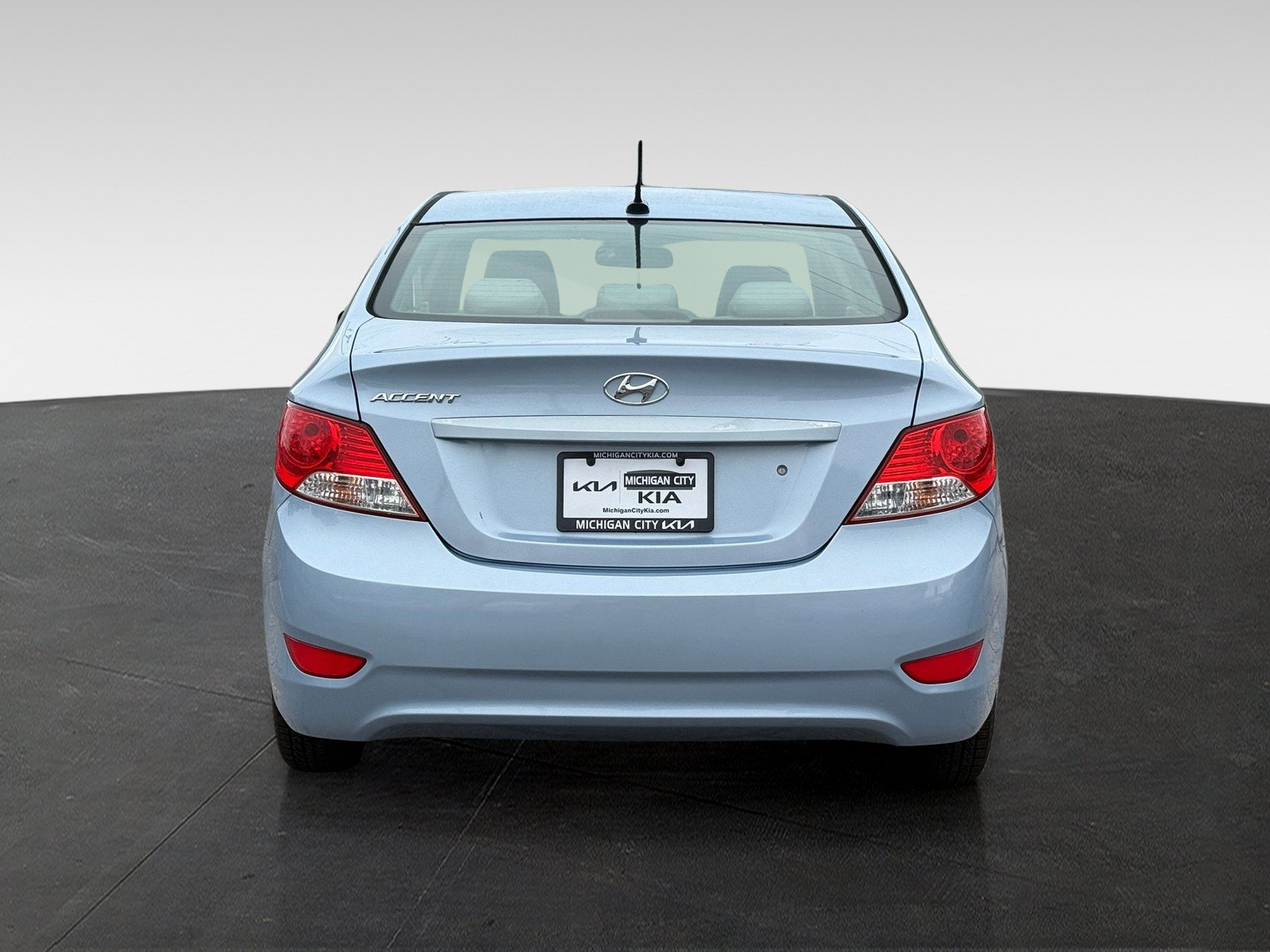 Used 2014 Hyundai Accent GLS FWD image 6