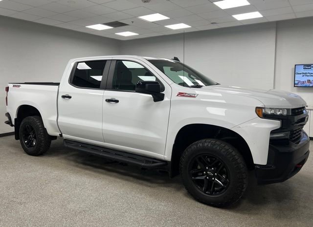 Used 2022 Chevrolet Silverado 1500 LT Trail Boss w/ Convenience Package II image 2