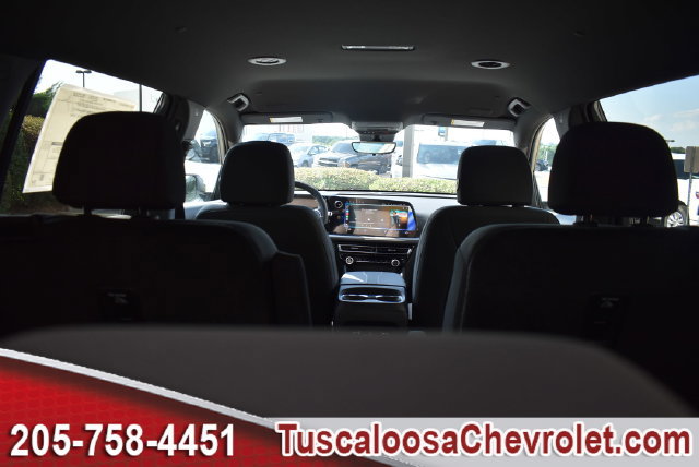 New 2027 Chevrolet Traverse LT w/ Driver Confidence Package FWD image 11
