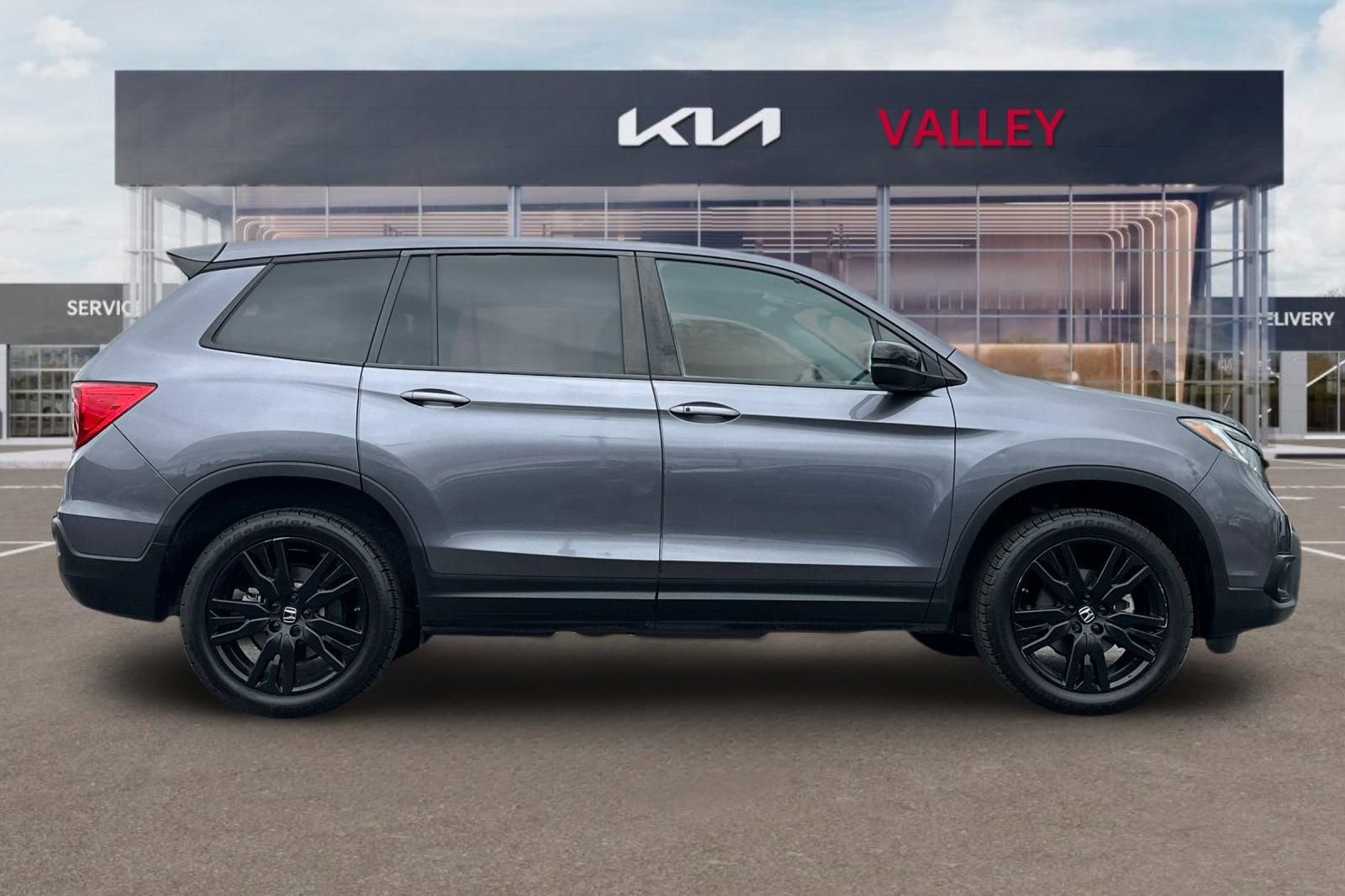 Used 2021 Honda Passport Sport image 3