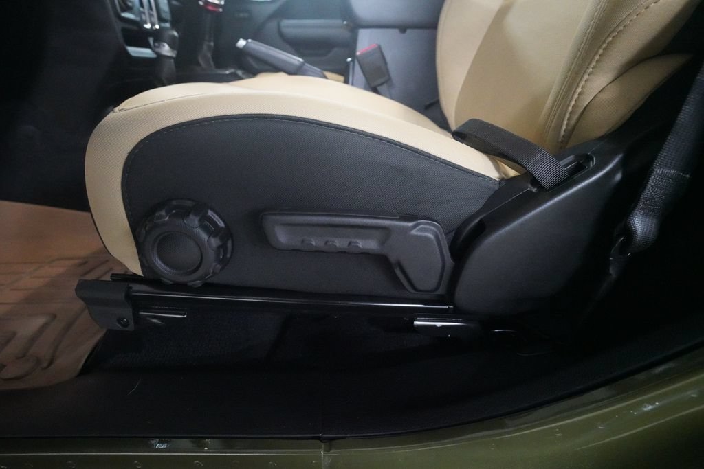 Used 2021 Jeep Wrangler Sport AWD/4WD image 27