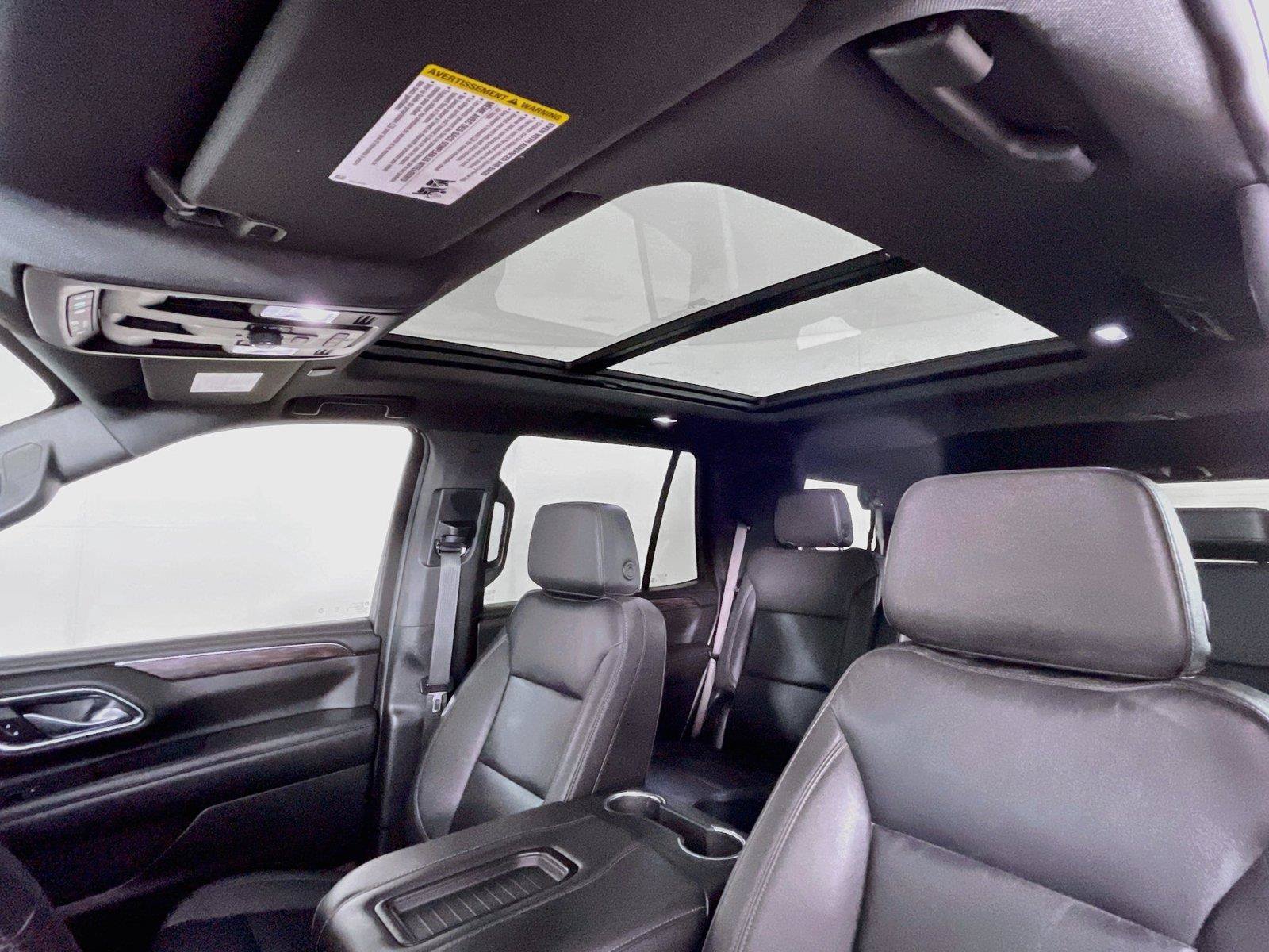 Used 2024 Chevrolet Tahoe Z71 w/ Luxury Package AWD/4WD image 12