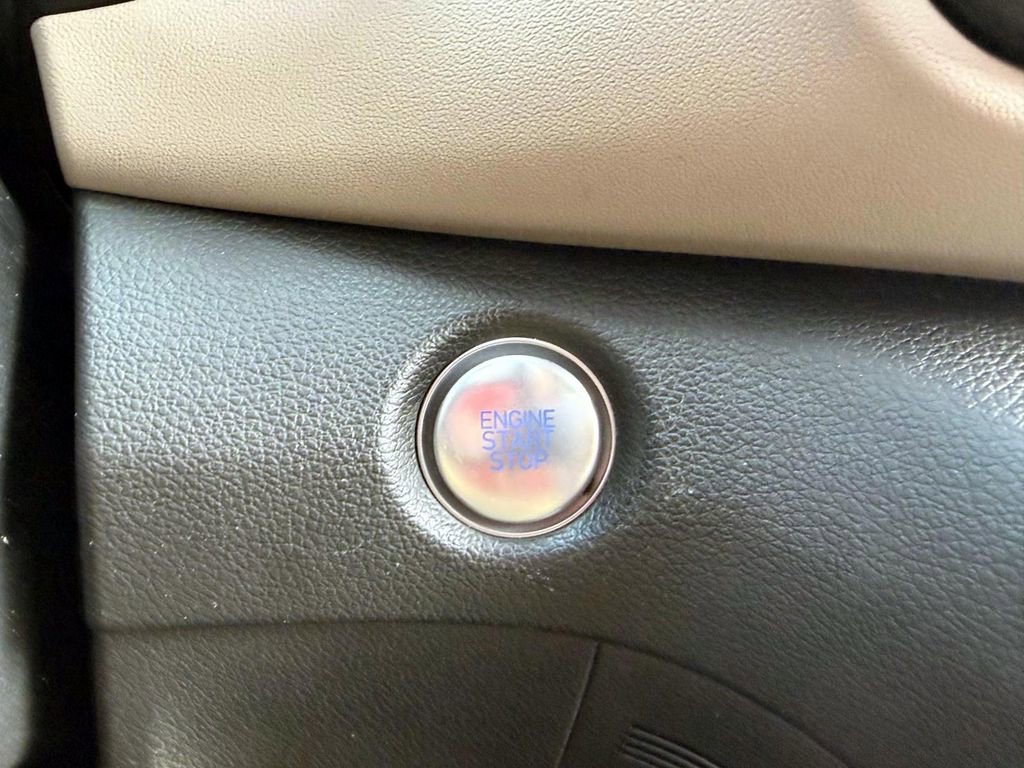 Certified 2023 Hyundai Santa Fe SEL image 24