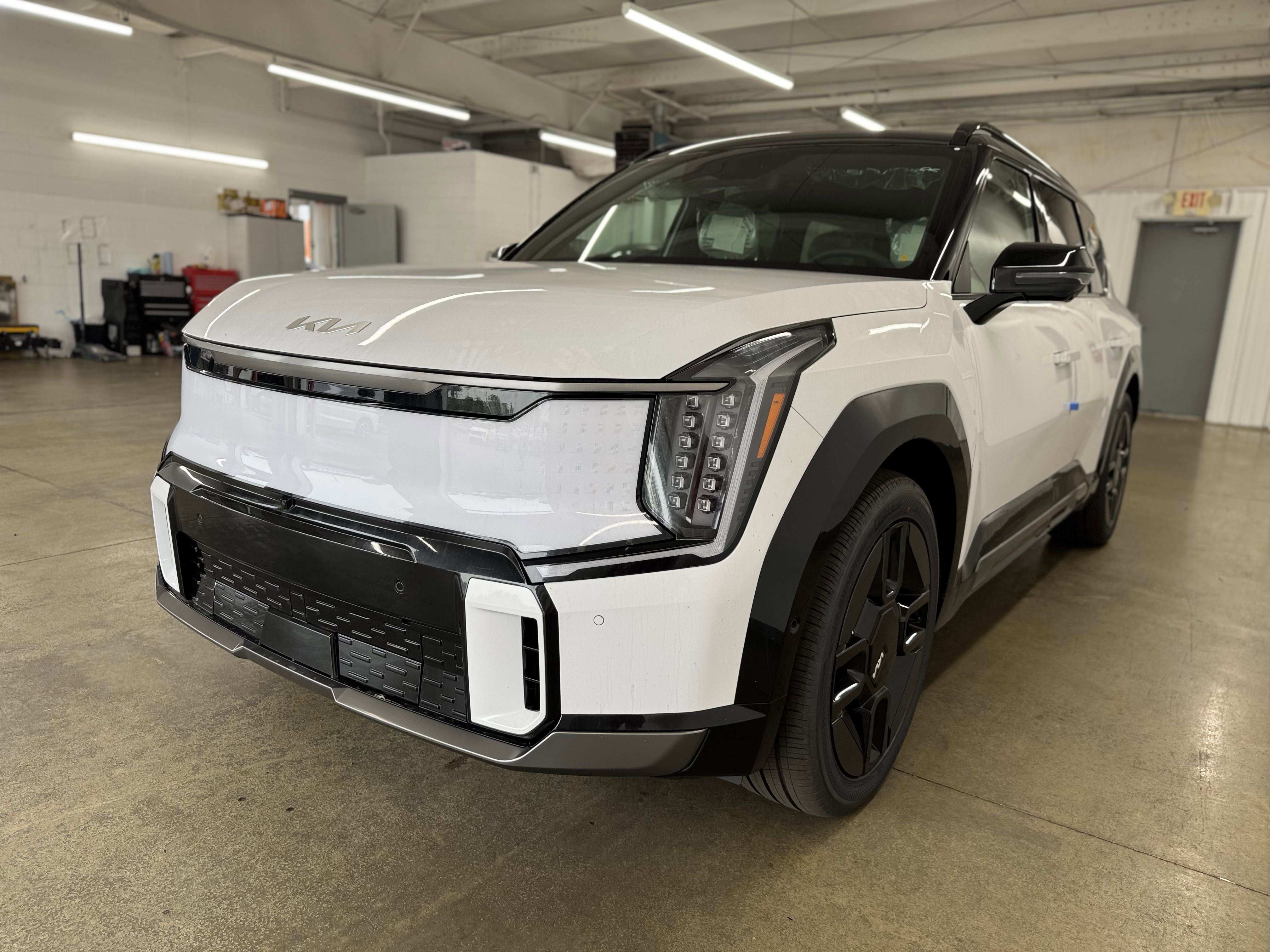 New 2026 Kia EV9 GT-Line image 7