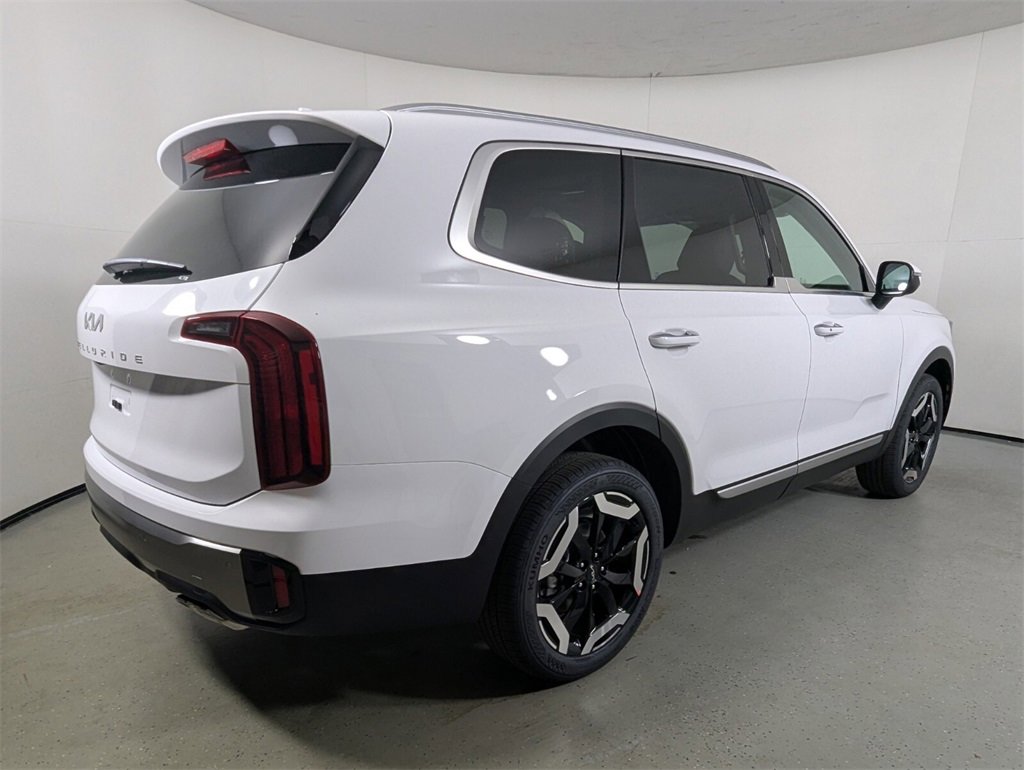 New 2025 Kia Telluride S image 7