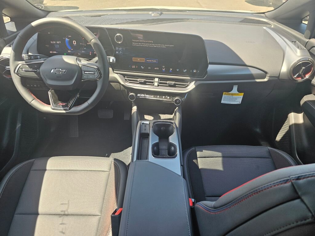 New 2025 Chevrolet Equinox EV RS FWD image 9