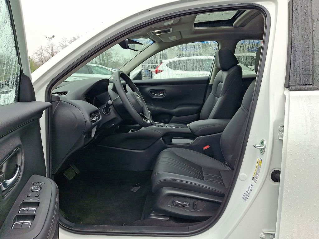 Used 2024 Honda HR-V EX-L image 16