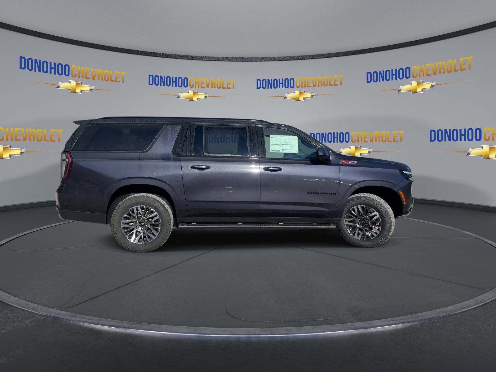 New 2026 Chevrolet Suburban Z71 image 12