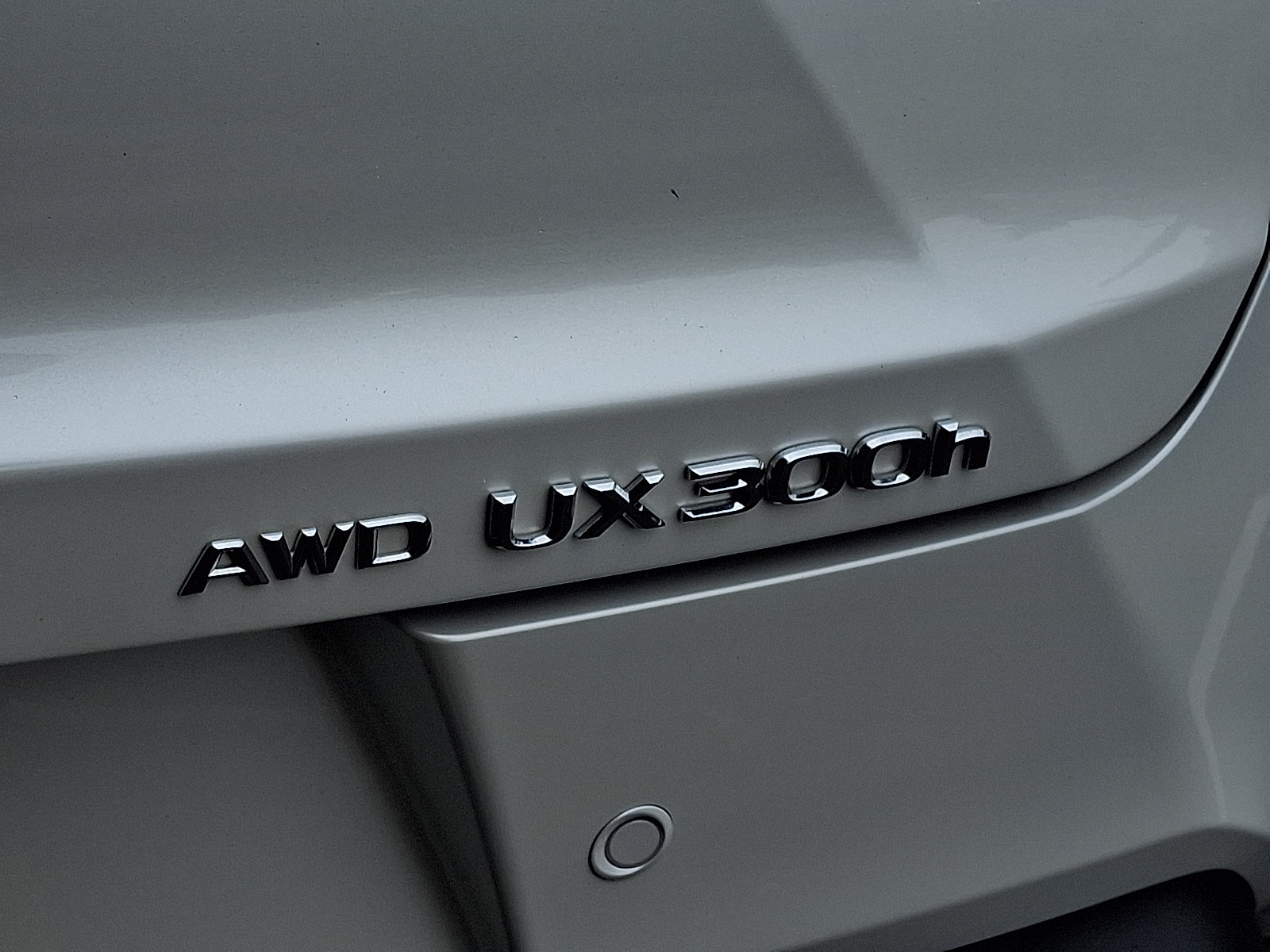 Certified 2025 Lexus UX 300h AWD w/ Accessory Package (Z1) image 29