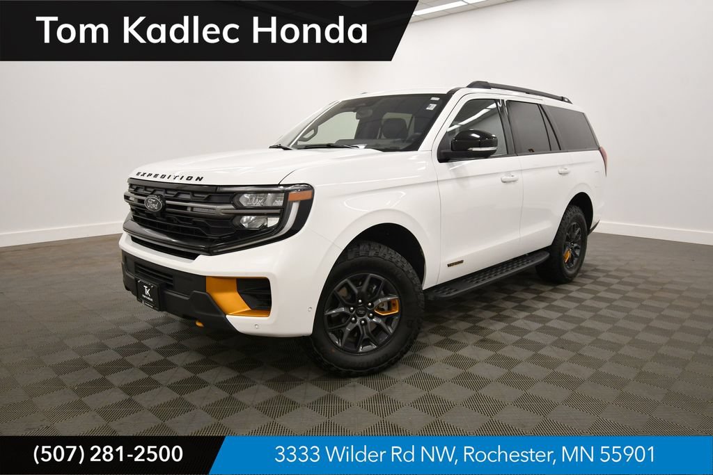 Used 2025 Ford Expedition Tremor AWD/4WD image 1